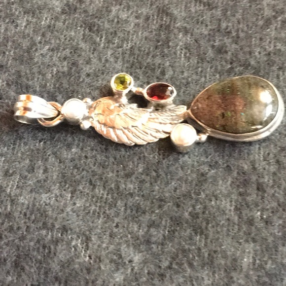 Multi Stoned Winged Pendant - Picture 4 of 7